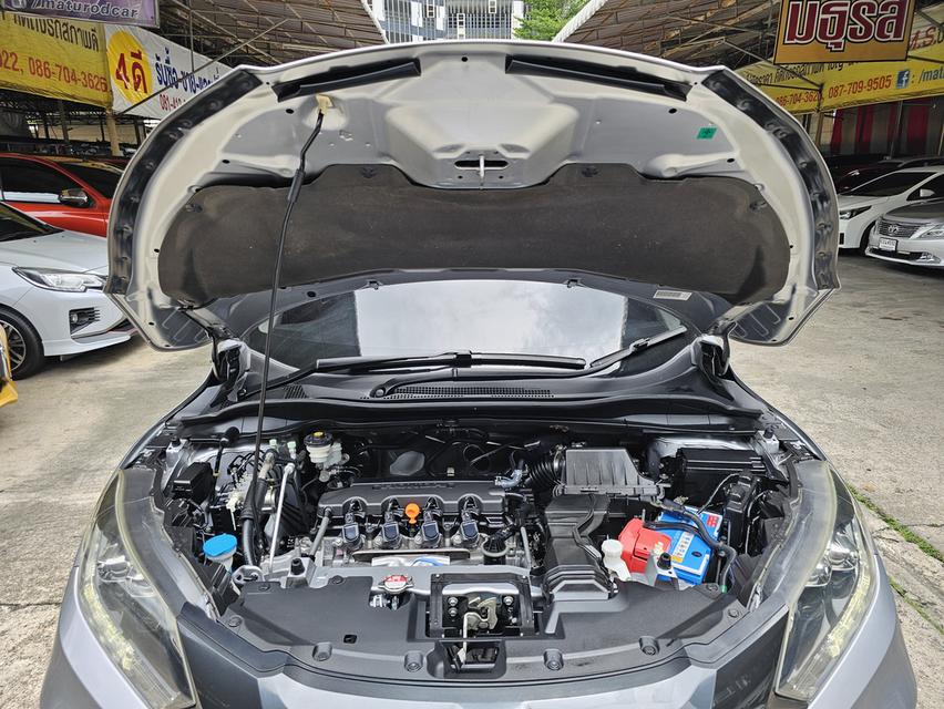HONDA HR-V 1.8 E CVT ปี 17 AT