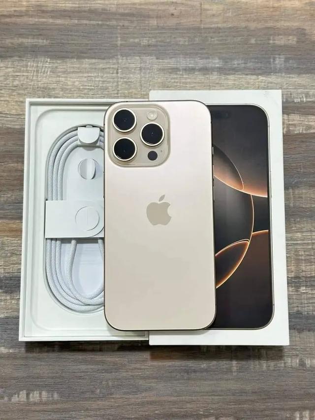 iPhone 16 Pro Max พร้อมใช้งานสภาพดีมาก  6