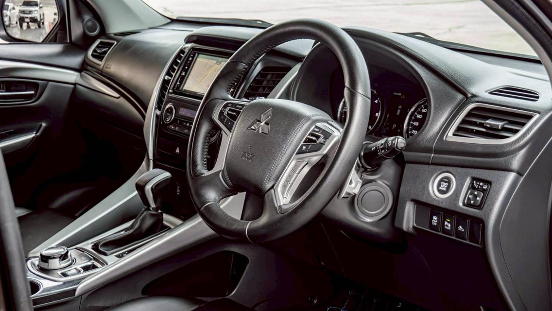 ตซูบิชิ ปาเจโร่2.4GT premium4WD2016 รูปที่ 11