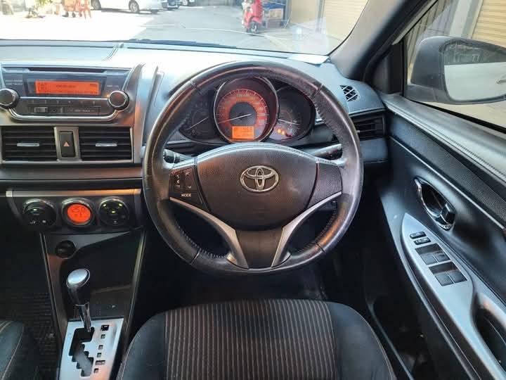 Toyota Yaris ปี 2104  6