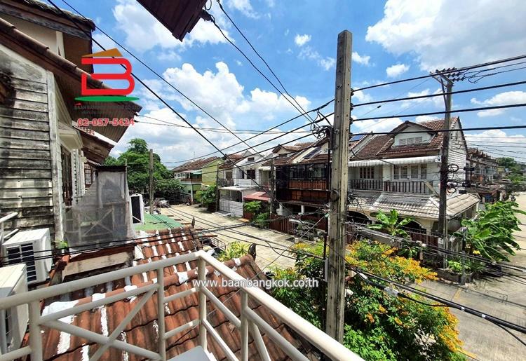 ทาวน์เฮาส์ หมู่บ้าน เอื้อประชา เนื้อที่ 21 ตรว. ถนนนวลจันทร์ เขตบึงกุ่ม กรุงเทพมหานคร 12