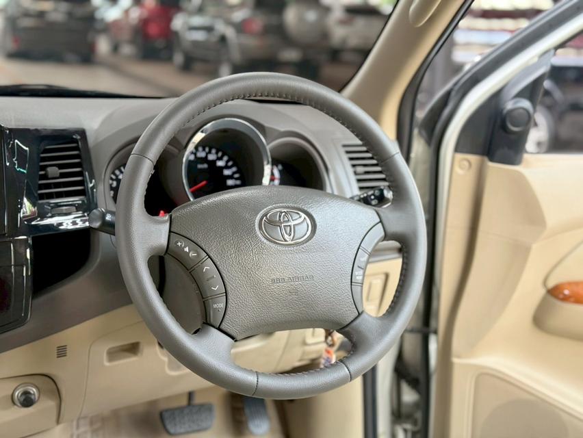 TOYOTA FORTUNER 2.7 V 2WD ปี 2009 7