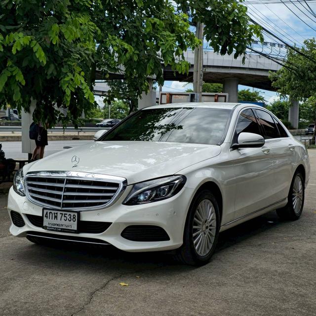 รหัสรถ BAC7538 🚗✨ Mercedes-Benz C300 Bluetec Hybrid Exclusive ปี 2015 (แท้)