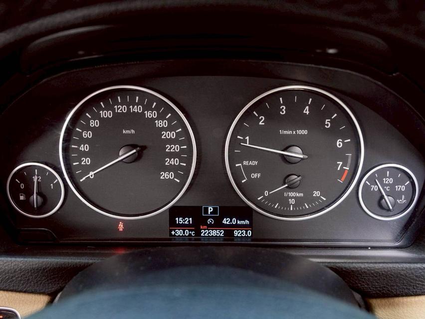 BMW 320i Luxury ปี 2015 จด 2017 ♨️ #ประกันเครื่องเกียร์3ปี3หมื่นkm รูปที่ 14