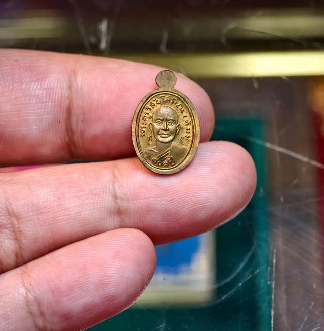 หลวงปุ่ทวดเม็ดแตง101ปีวัดช้างให้