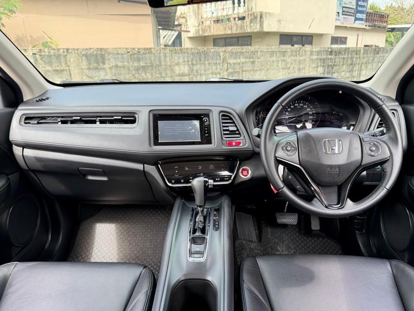 ขาย Honda HRV 1.8E ปี17 11