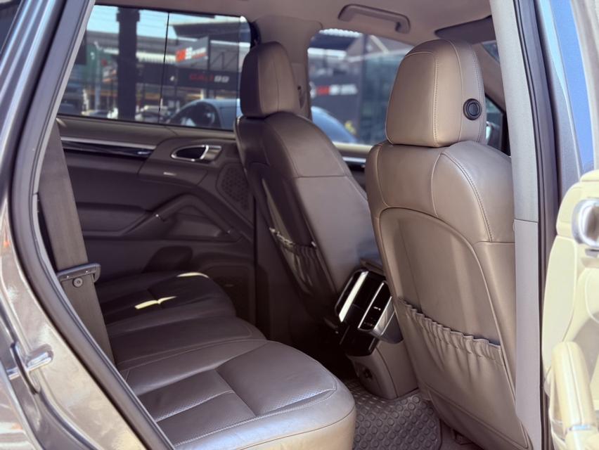 รหัสรถ JRS456 🔥 เข้าใหม่! #Porsche #Cayenne Hybrid ปี 2013 🔥 7