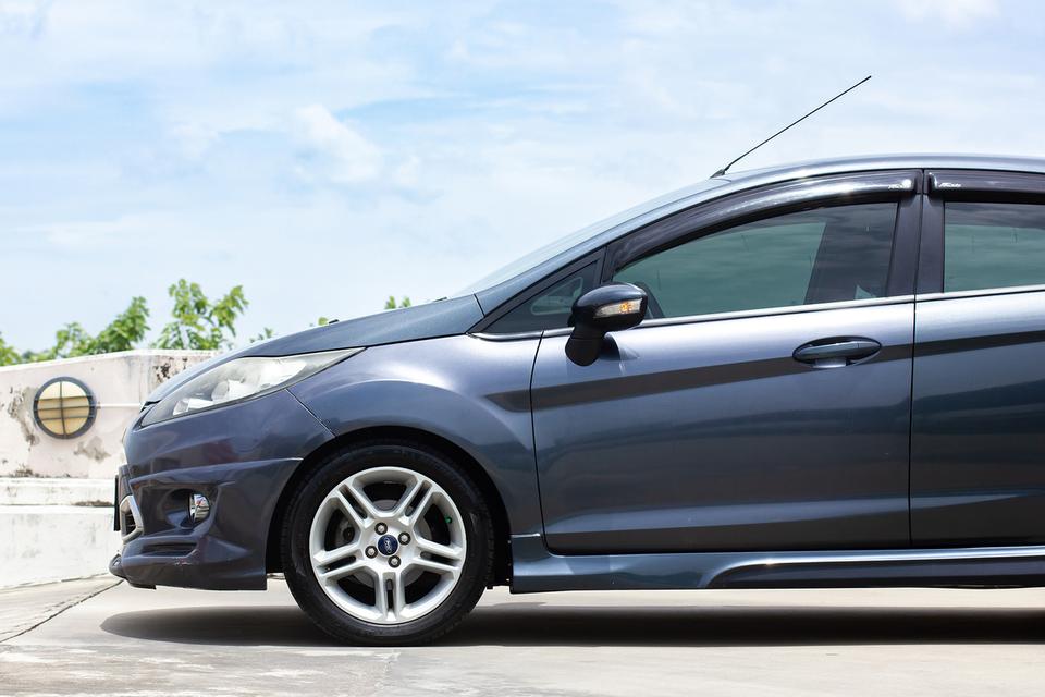 FORD Fiesta 1.5 Sport Hatchback 2012 จด 2013 8