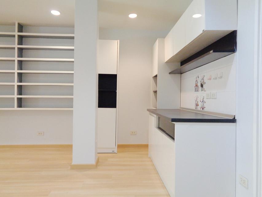 🚩 บ้านรีโนเวท ทาวน์โฮม 3 ชั้น หลังใหญ่ โครงการ เดอะ รีโน่ นวมินทร์ ติดห้างโลตัสนวมินทร์ 8