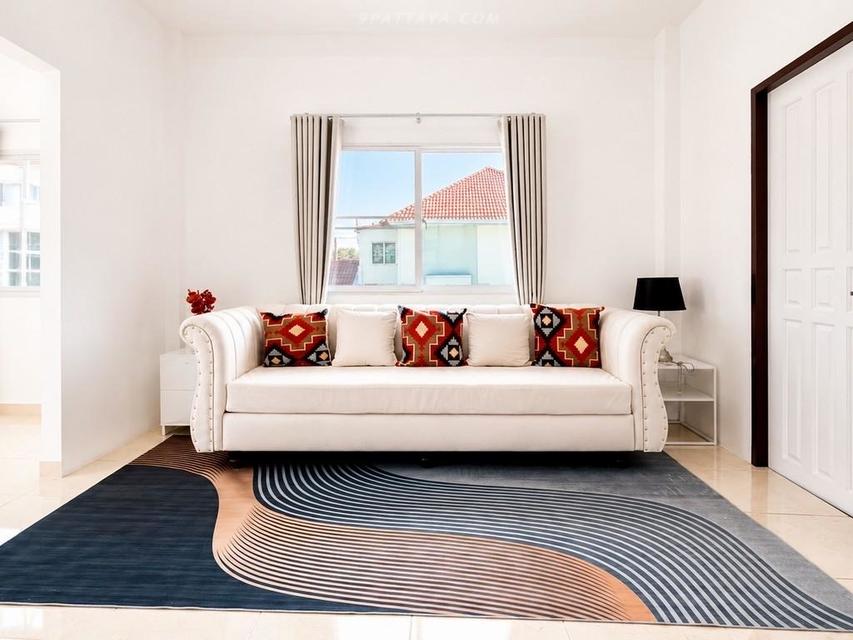 For Rent — Renovated Pool Villa at Pattaya Park Hill VillageNewly renovated pool villa, fully furnished and ready to move in. East Pattaya 3