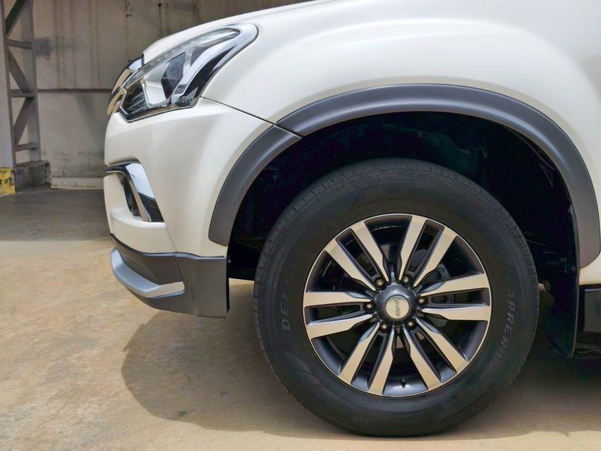 รหัสรถ CAT53 2018 Isuzu Mu-X 1.9 ขับ2 ตัวพิเศษ Iconic ท๊อปสุด