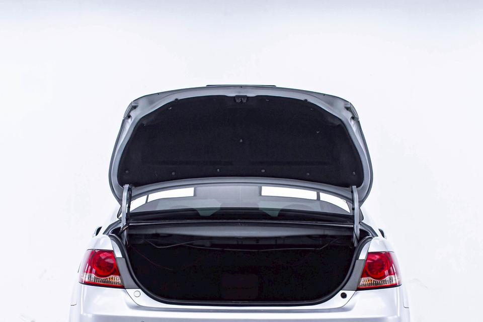 TOYOTA CAMRY 2.0 E 2008  5