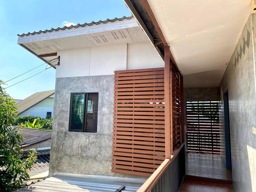 ขายบ้านพร้อมที่ดิน ใกล้สนามบิน เนื้อที่ 65.8 ตารางวา หลังใหญ่ 1 หลัง หลังเล็ก 1 หลัง 12