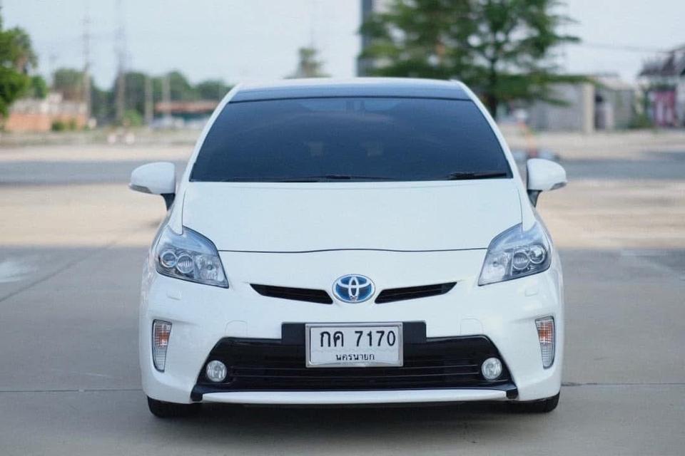 ส่งต่อรถยนต์ Toyota Prius ใช้งานเอง