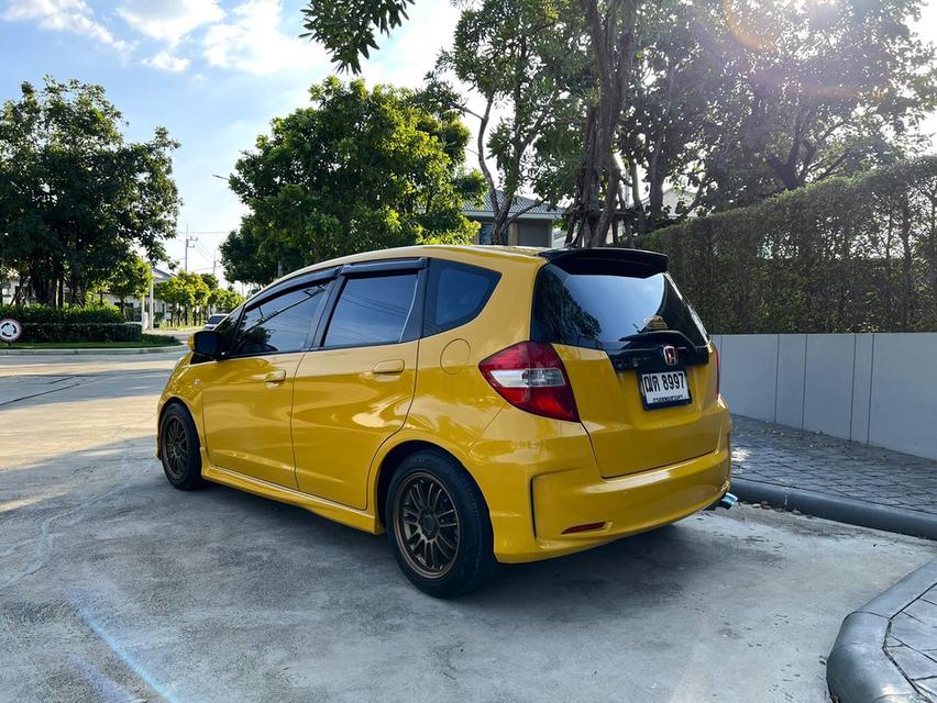 Honda JAZZ GE ออโต้ ปี08 รถบ้านจัดทรง 4