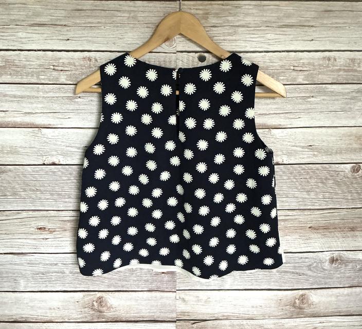 เสื้อแขนกุด cps มือสอง สวยๆ 2