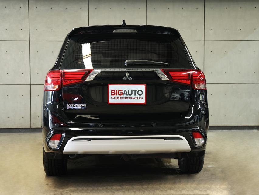 2021 Mitsubishi Outlander PHEV 2.4 (ปี 20-26) GT Premium 4WD SUV AT B3539 รูปย่อยที่ 4