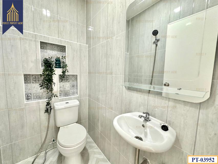 ขาย ทาวน์เฮ้าส์ กรุงทอง สายไหม 33 รีโนเวทใหม่พร้อมอยู่ 7