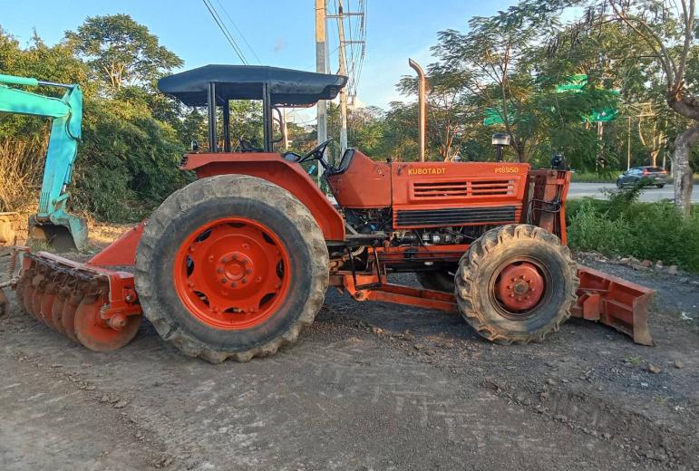 ขาย รถไถ KUBOTA M8950