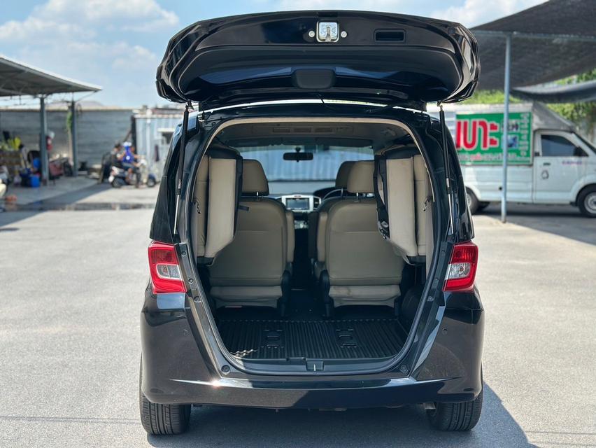 HONDA FREED 1.5SE 2013  6