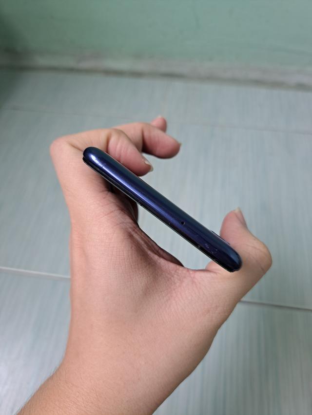 Samsung a10( ใส่ได้แต่ซิม AIS )