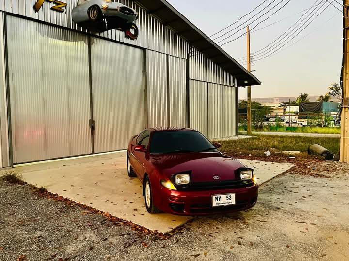 Toyota Celica สีแดงสวยมาก