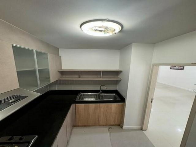 ขายทาวน์โฮม 3ชั้น ซอยลาดพร้าว21 โครงการ ลุมพินี ทาวน์ เรสซิเดนซ์ ลาดพร้าว สเตชั่น ใกล้ MRT ลาดพร้าว 3