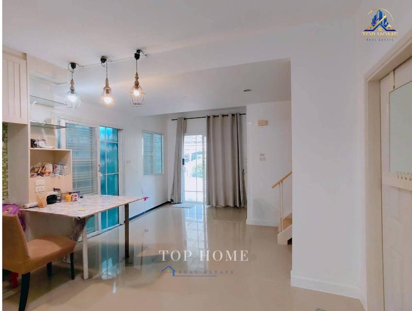 [ขายด่วน!] ทาวน์เฮ้าส์สไตล์บ้านแฝด The Village 2 บางนา กม.8 13