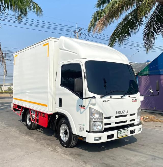 ขายรถ ISUZU NLR 130 แรงม้า ปี 2561 4