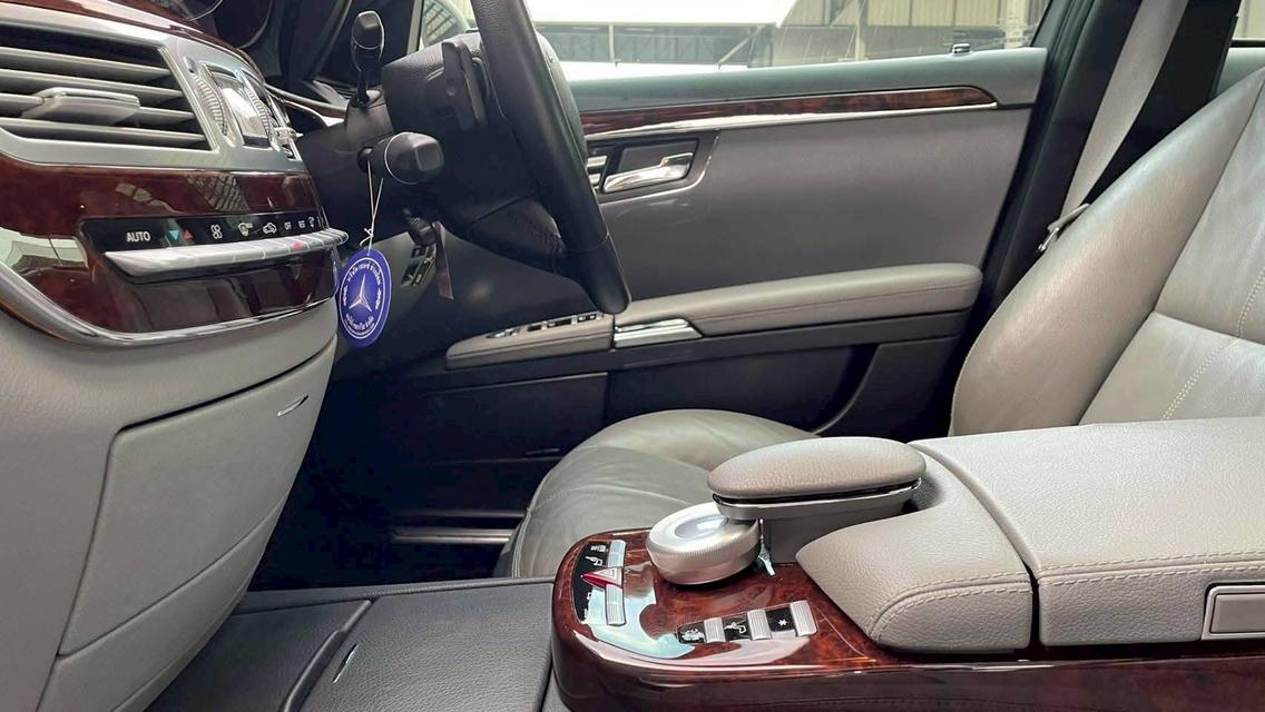 Mercedes Benz S320 CDI ( Facelift ) 11