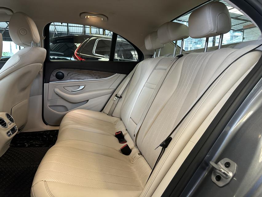 MERCEDES BENZ E350e 2.0 Exclusive ปี2018 รูปที่ 12