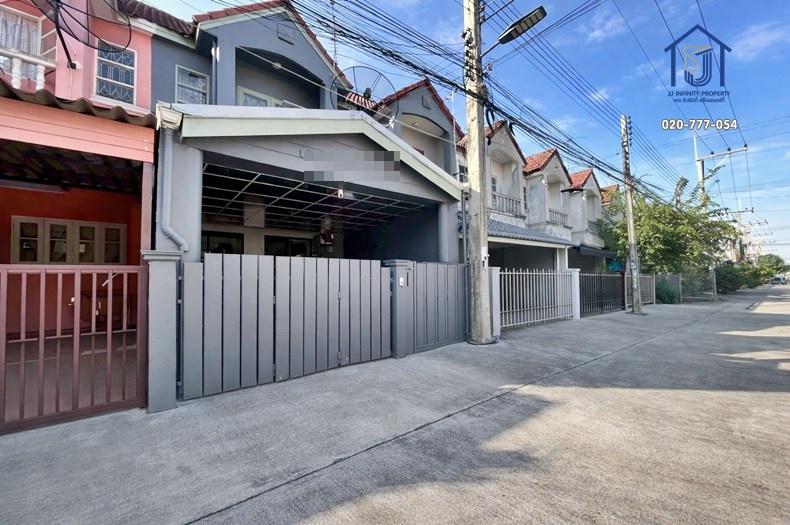 ขายทาวน์เฮ้าส์ 2 ชั้น หมู่บ้านสรินญา คลองหลวง ซอยบงกช 73 ใกล้รังสิต–ฟิวเจอร์พาร์ค 2