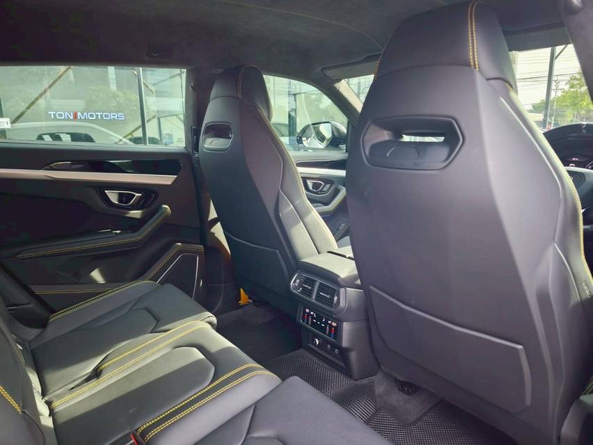รหัสรถ KPV53 2024 Lamborghini Urus S 4.0 4WD Super car SUV 13
