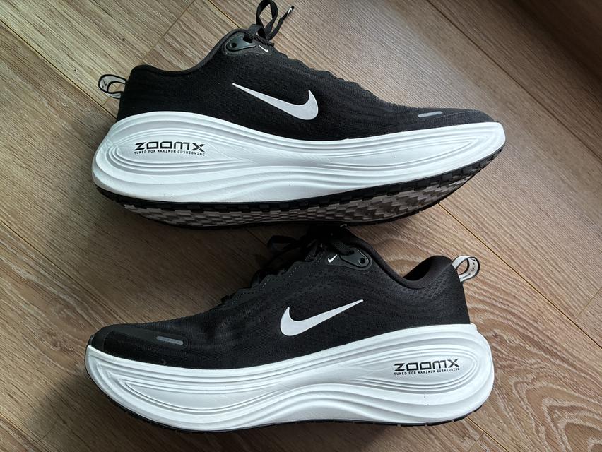 รองเท้า Nike Vomero Plus รูปที่ 3