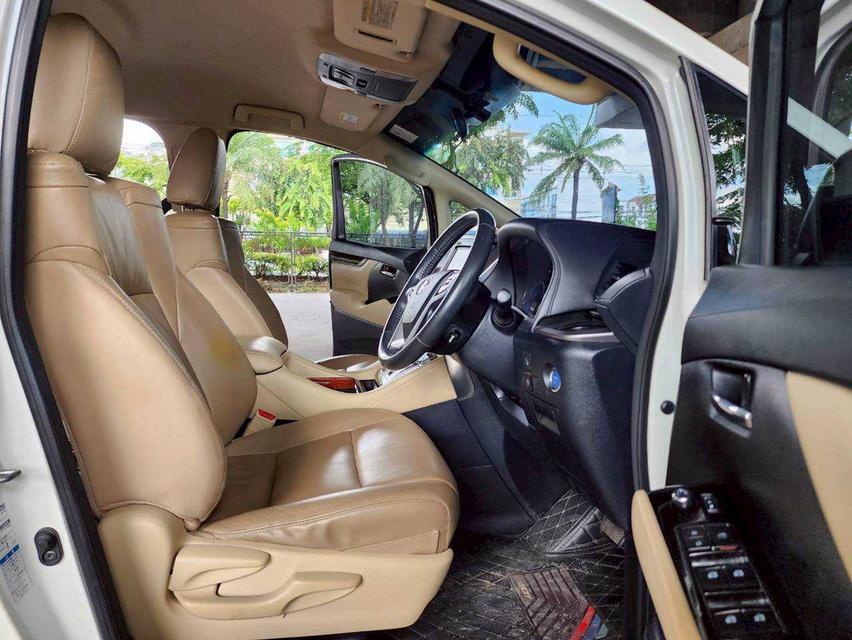 Toyota VellFire 2.5 HEV E-FOUR AT ปี 2015 14