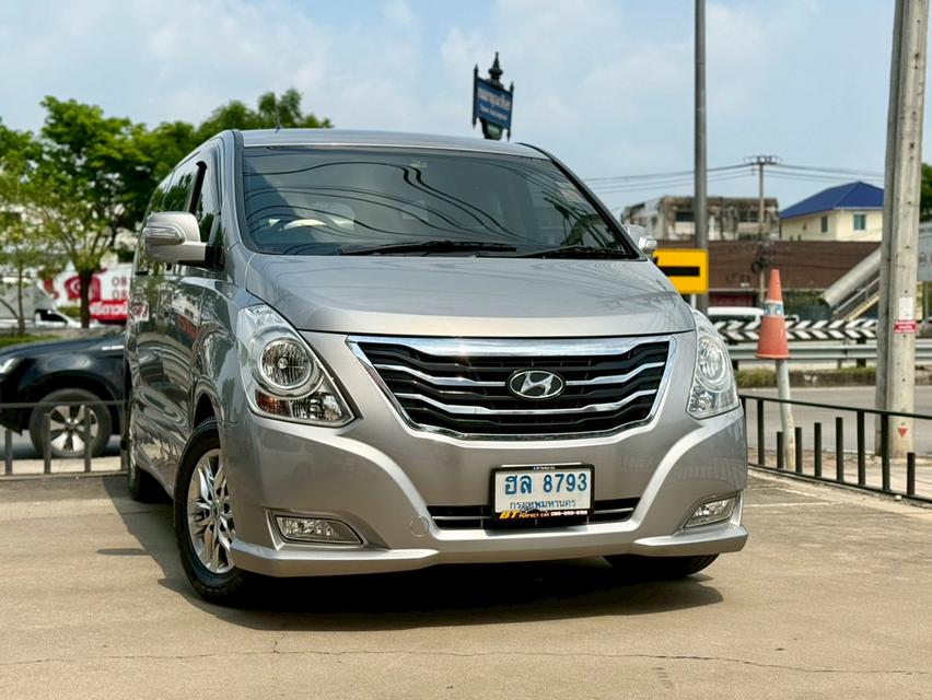 2015 HYUNDAI H-1 2.5 ELITE