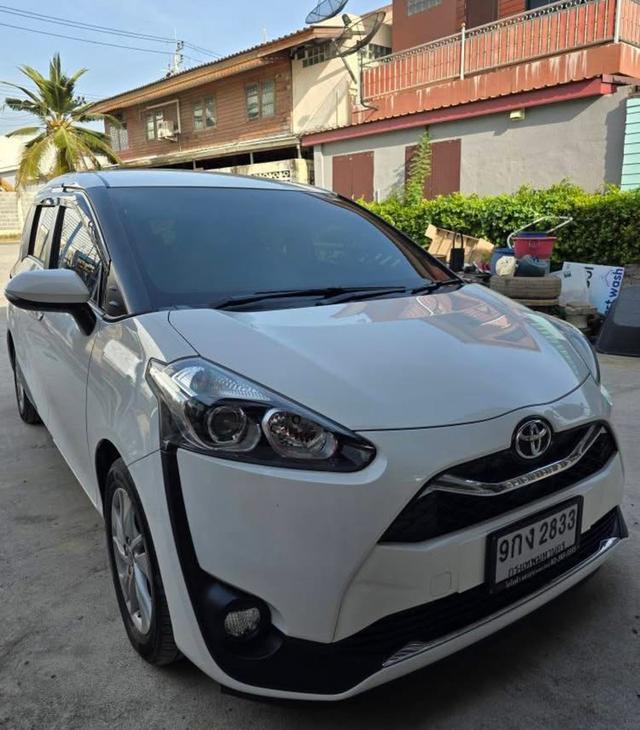 ขายรถยนต์ Toyota Sienta มือสอง 4