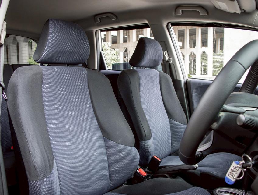 HONDA JAZZ 1.5 S i-VTEC ปี 2011 10