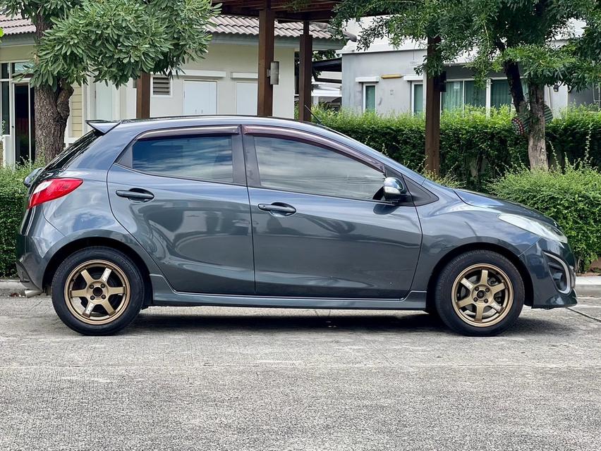 Mazda2 1.5 Spirit Sports Hactback เครื่องยนต์: เบนซิน เกียร์:AT  ปี: 2013 สี: เทา ไมล์ : 15x,xxx กม. รูปที่ 5