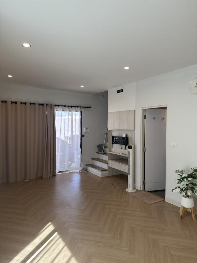 บ้านแฝด อณาสิริ กรุงเทพ-ปทุมธานี 16