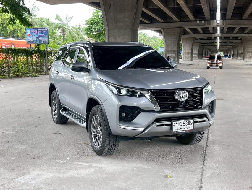 ขาย Toyota Fortuner 2.4V ปี23