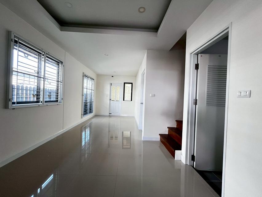 หมู่บ้านกานดา เพลส วงแหวน-ลำลูกกา คลอง 6 ถนนลำลูกกา ต.บึงคำพร้อย อ.ลำลูกกา จ.ปทุมธานี 6