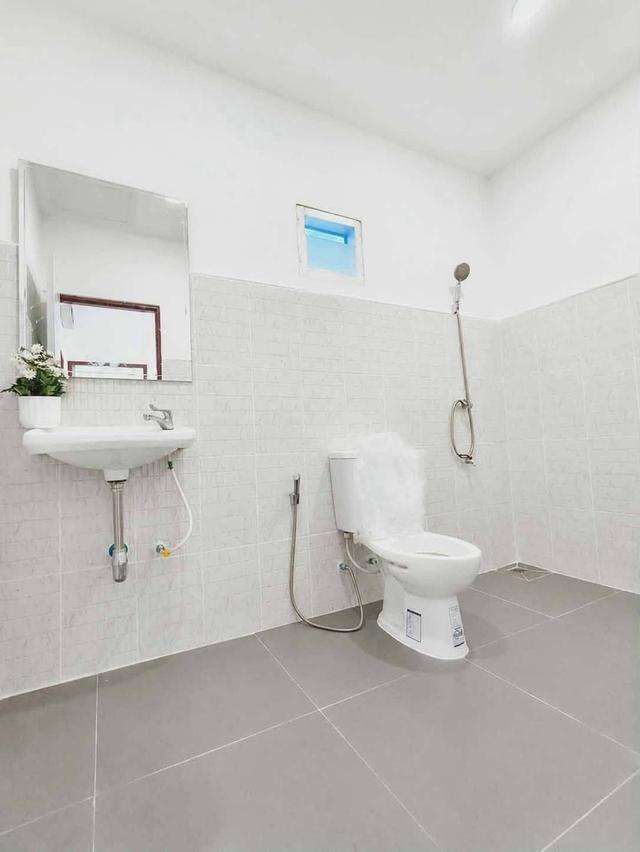 หมู่บ้านพฤกษา 33  ซอยวัดลาดปลาดุกทาวน์เฮาส์  2 ชั้น ตกแต่งใหม่พร้อมอยู่ มีรถประจำทางเข้าในหมู่บ้าน 15