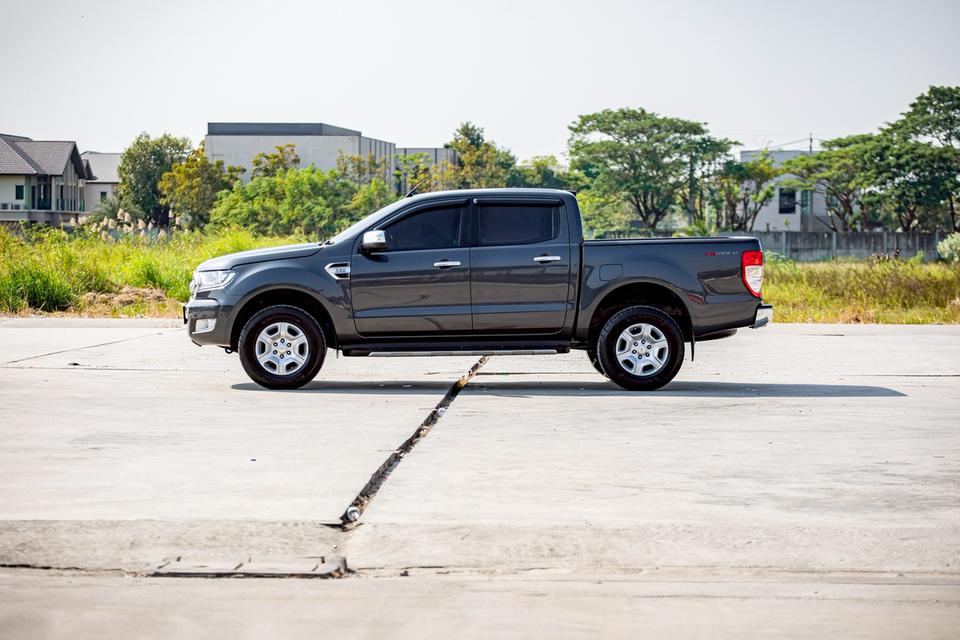 Ford Ranger 2.2 XLT Hi-Lander Double Cab เกียร์ Auto ปี 2017 สีเทา มือเดียวป้ายแดง รูปที่ 11