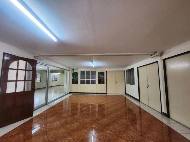 ให้เช่าโกดัง 200 ตรว. 1176 ตร.ม. นาคนิวาส ลาดพร้าว 71 ใกล้ Central Eastville, CDC เหมาะทำศูนย์กระจายสินค้า ออฟฟิศ สตูดิโ 2