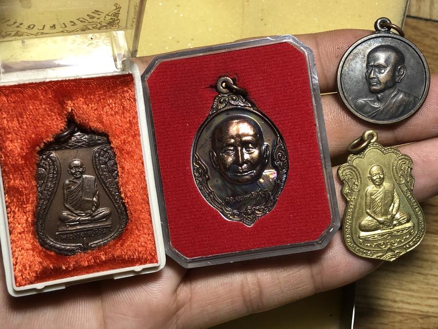 ยกหมด4องค์ 300คุ้มๆคับ💖