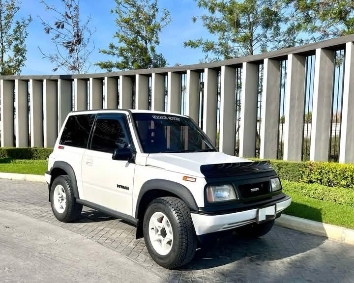 Suzuki Vitara สีขาว ปี 2003 2