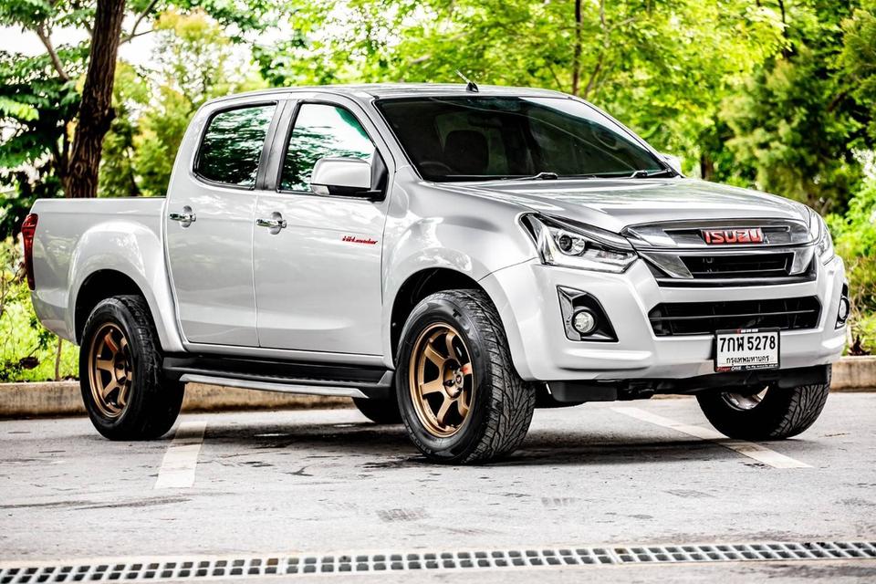 Isuzu D-Max Hi-Lander Cab4 1.9 Ddi Z ปี 2018 สีเทา มือเดียวป้ายแดง  4