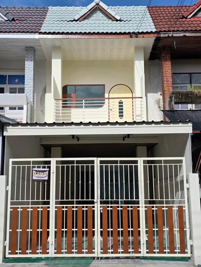 ขาย ทาวน์เฮ้าส์ ทำเลดี หมู่บ้านหนองแขม เพชรเกษม 1