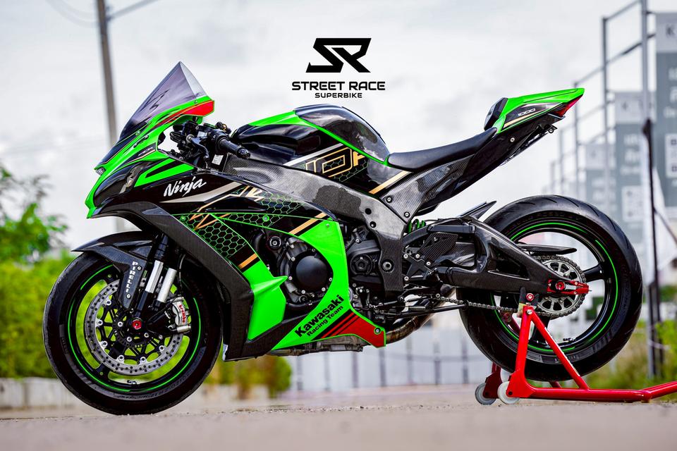 Ninja ZX-10R ปี 2021 ฝาแดง ลายรังผึ้ง ท่อแต่งเสียงโหด 💨 สายซิ่ง-สายสนามห้ามพลาด! 12
